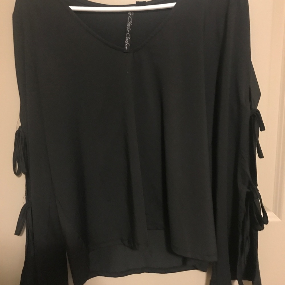 Sexy tie-up sleeve blouse